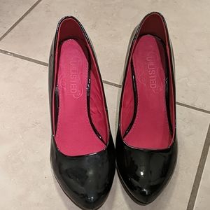 Unlisted/Kenneth Cole Black High Heels